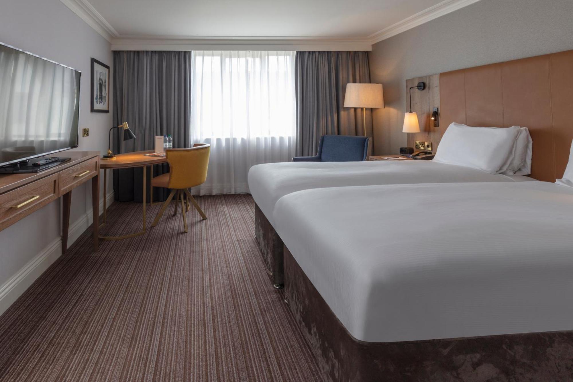 Oxford Belfry & 4* Thame